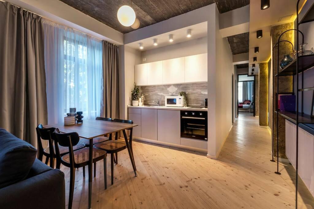 Marvellous Design 2Br Old Town Apartment บูคาเรสต์ ภายนอก รูปภาพ