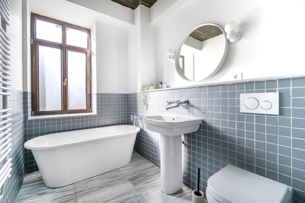 Marvellous Design 2Br Old Town Apartment บูคาเรสต์ ภายนอก รูปภาพ